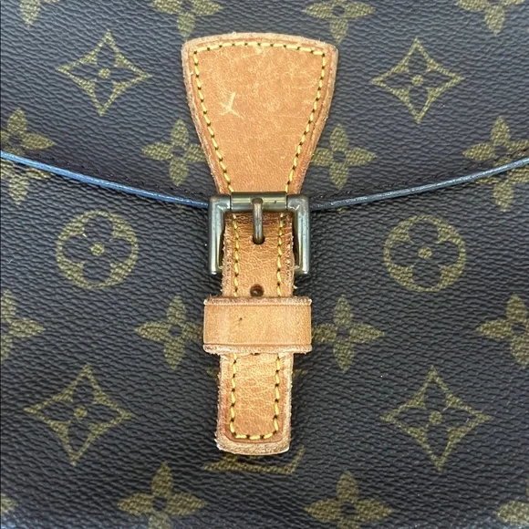 Authentic Louis Vuitton jeune fille crossbody bag - Picture 2 of 10